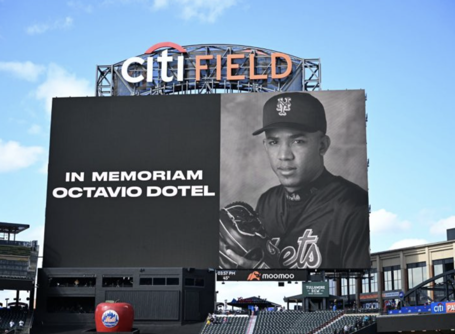 Homenaje Póstumo Octavio Dotel